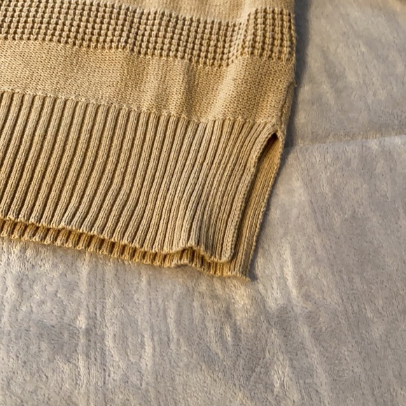 Liz Claiborne Tan Petite Medium Sweater - Picture 4 of 6